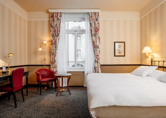 Small Luxury Ambassador 4* Цюрих