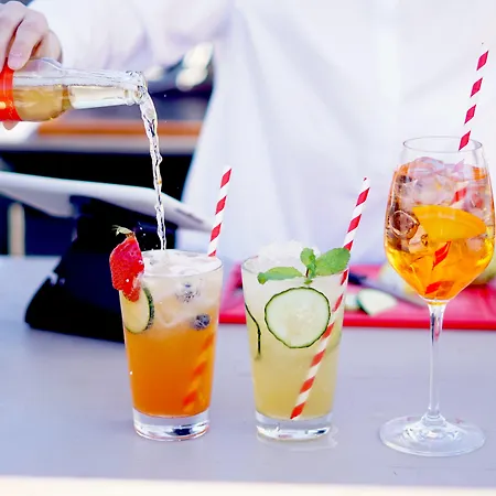 Hotel Small Luxury Ambassador