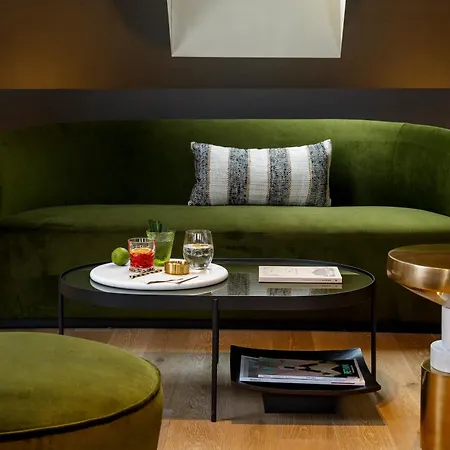 Small Luxury Ambassador 4* Zúrich