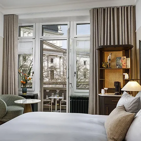 Otel Small Luxury Ambassador 4*