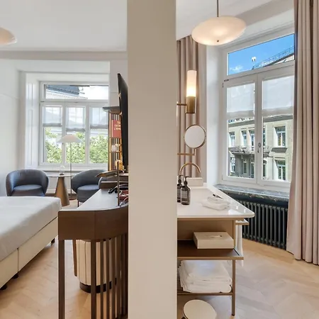 Small Luxury Ambassador 4* Zürich
