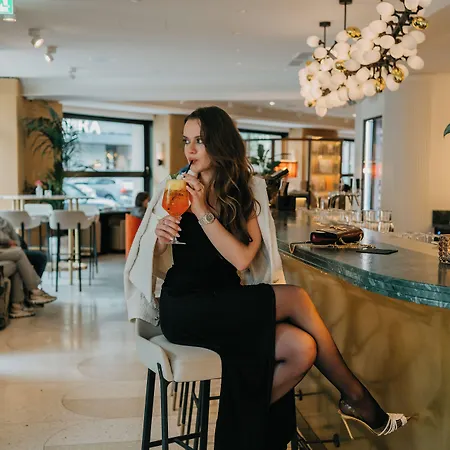 Szálloda Small Luxury Ambassador Zürich