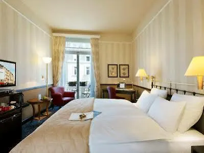 Hotel Small Luxury Ambassador 4*