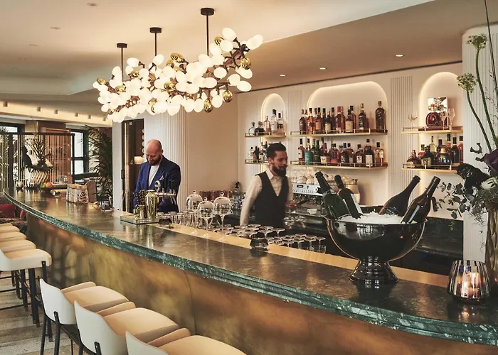 Small Luxury Ambassador 4*