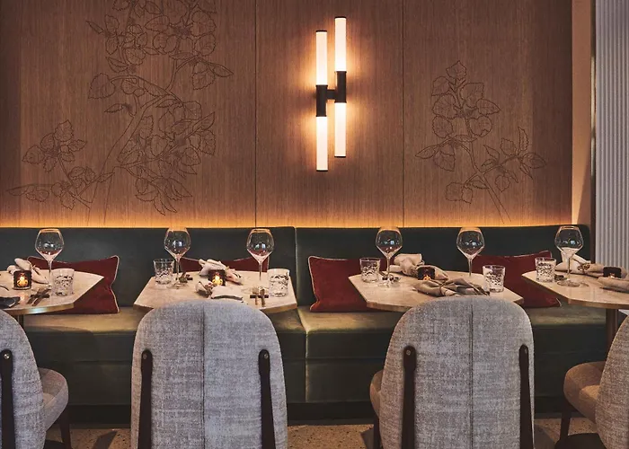 Small Luxury Ambassador 4* Zurich