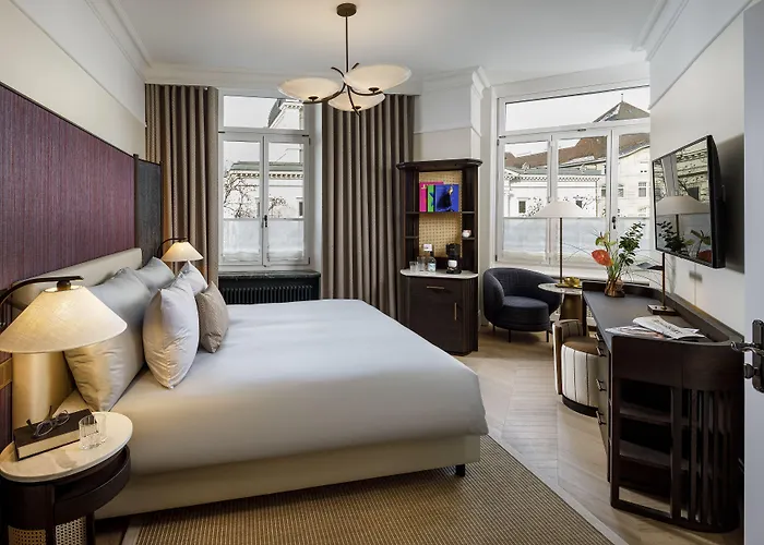 Small Luxury Ambassador