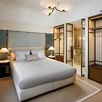 Hotel Small Luxury Ambassador 4*