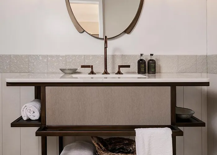 Small Luxury Ambassador 4* Zürich