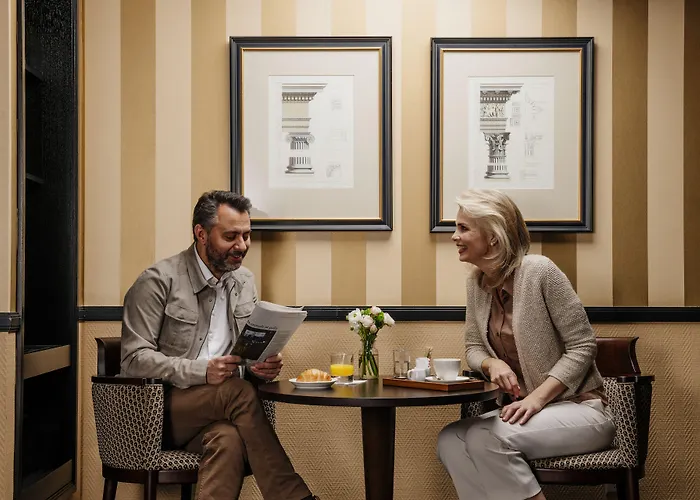 Hotell Small Luxury Ambassador