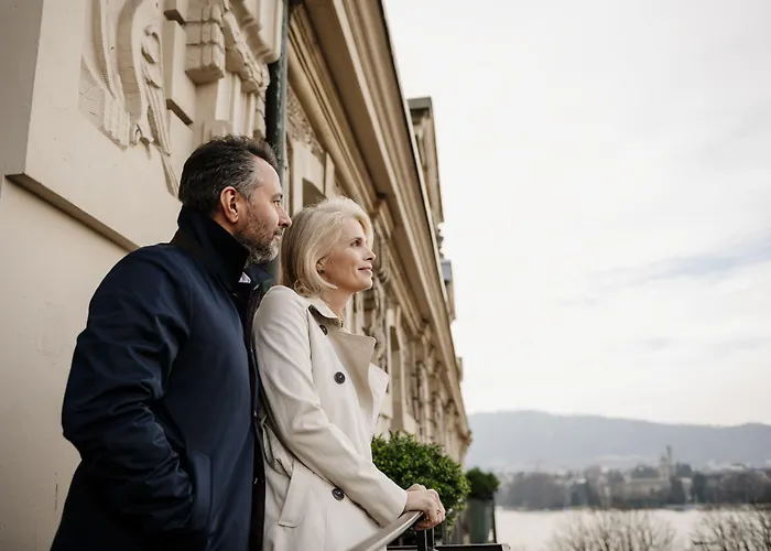 Hotell Small Luxury Ambassador 4*