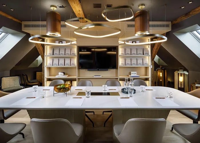 Small Luxury Ambassador Hotell