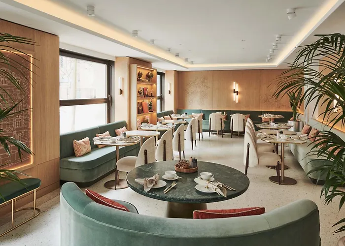 Small Luxury Ambassador 호텔 4*