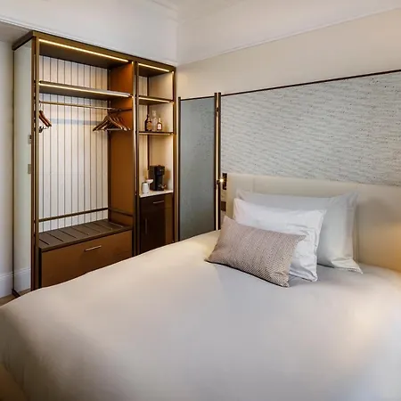 Small Luxury Ambassador Отель